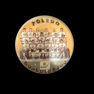 Toledo Goal Diggers / Goaldiggers Team Collectible Button 1976-77 IHL